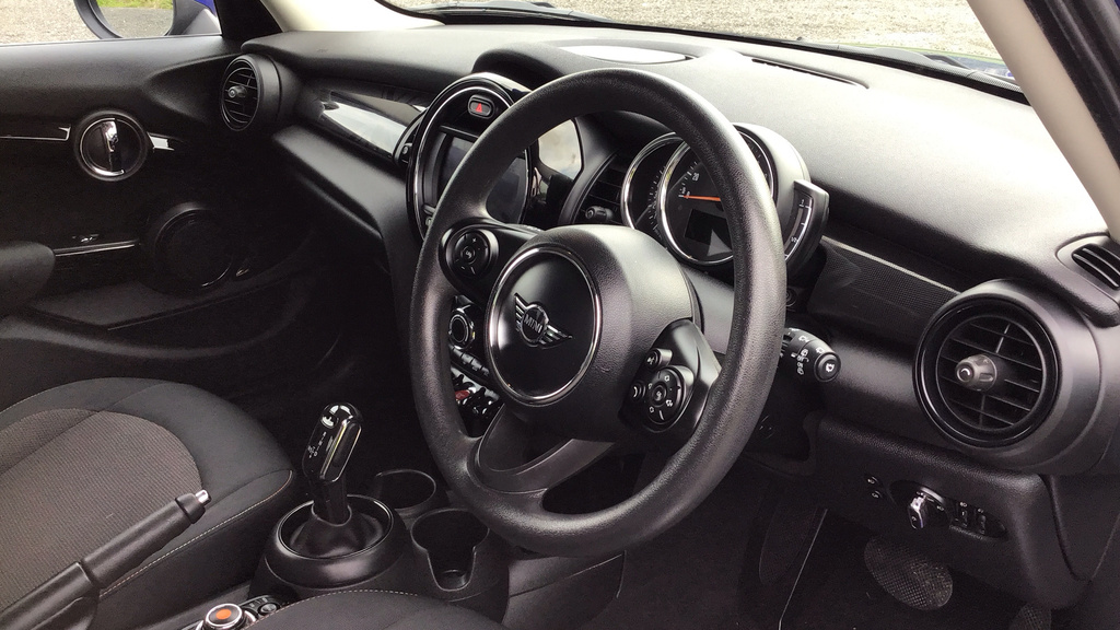 Mini Hatch Hatchback WG18OMX Blue #6