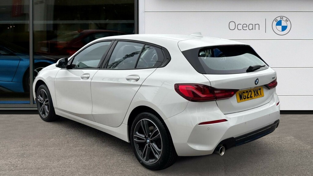 BMW 1 Series Sports WG22XKT White #2
