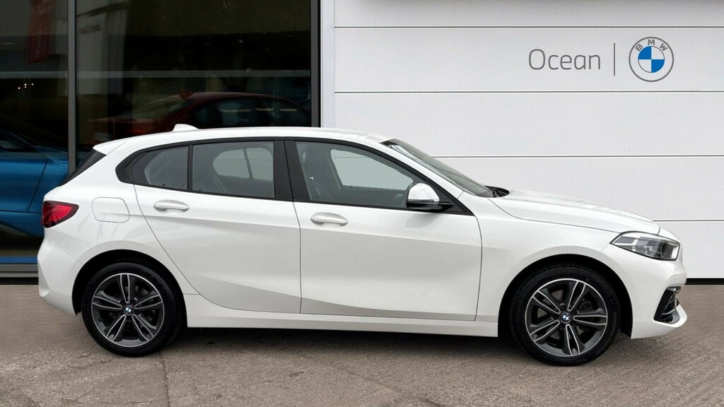 BMW 1 Series Sports WG22XKT White #3