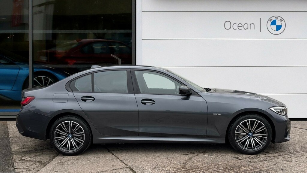 BMW 3 Series Saloon DS22PZV Grey #3