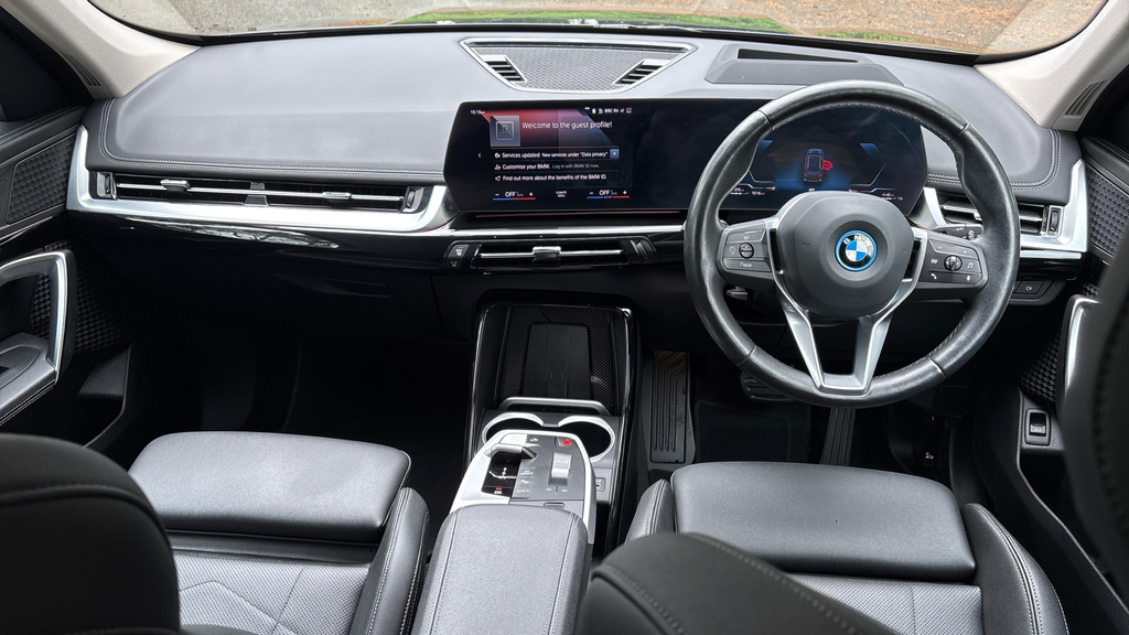 BMW X1 Suv WG23HKE Black #4