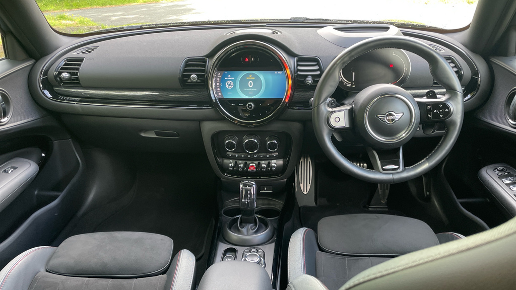 Mini Clubman Petrol YG22VBV Black #4