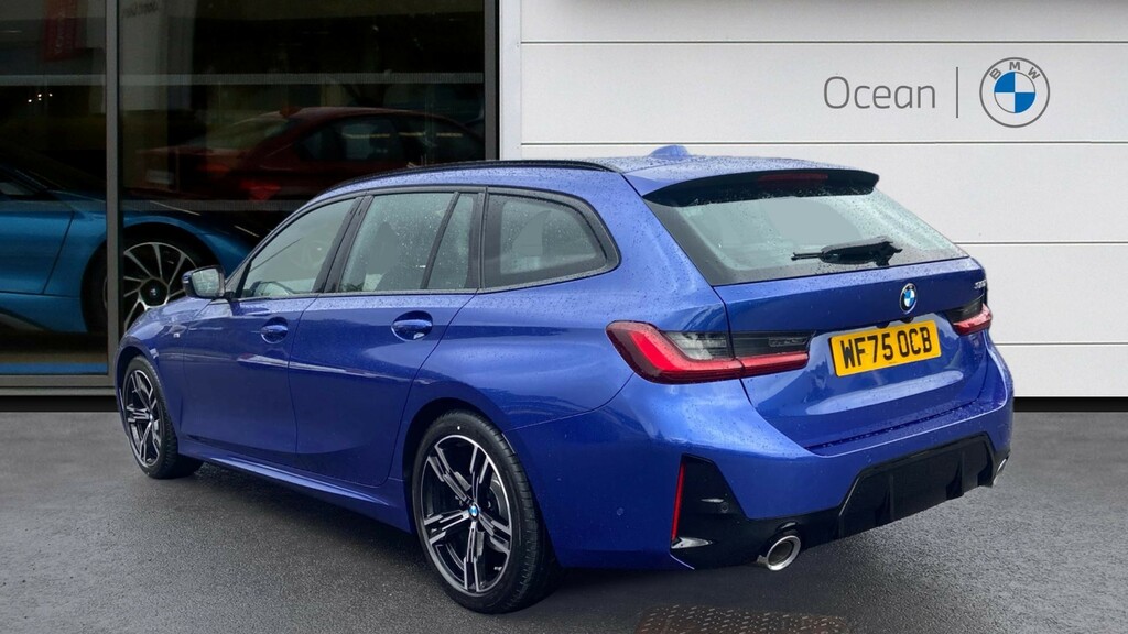 BMW 3 Series Estate Blue #2