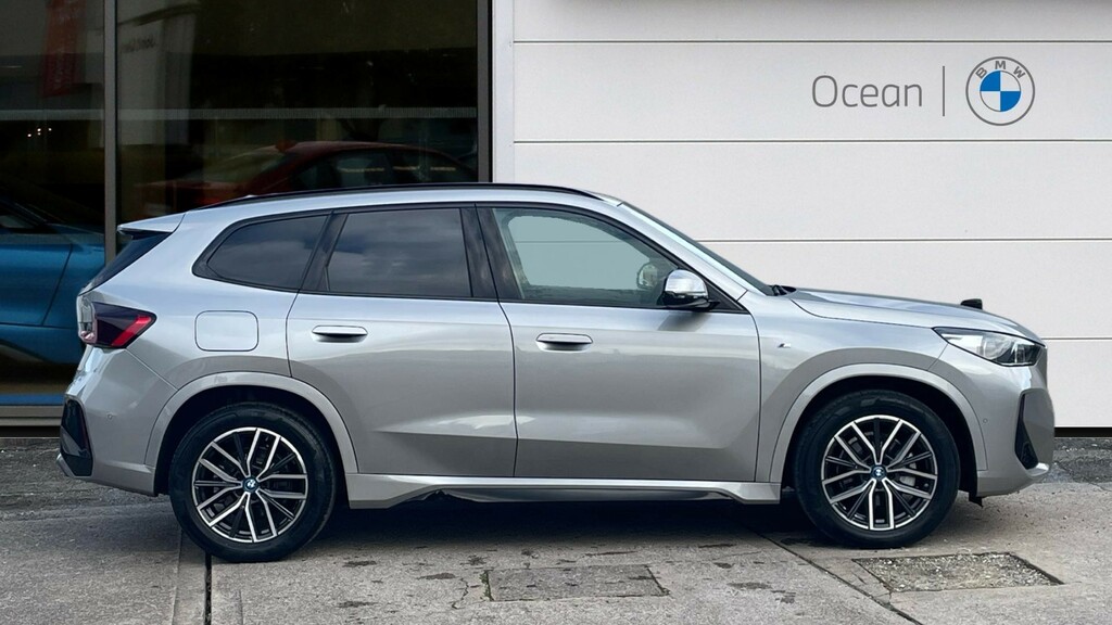 BMW iX1 Suv LP73WNL Silver #3