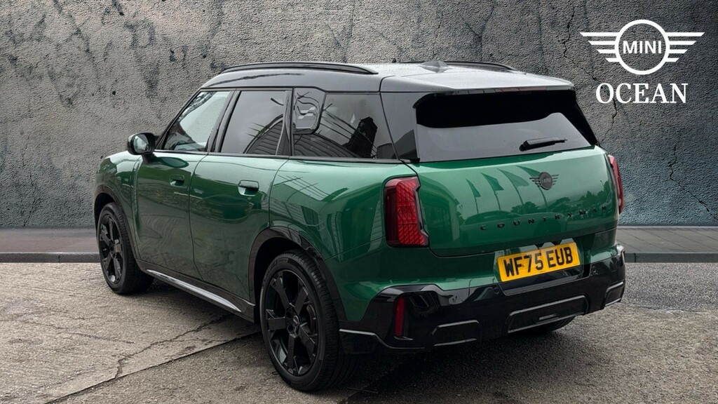 Mini Countryman Petrol Green #2