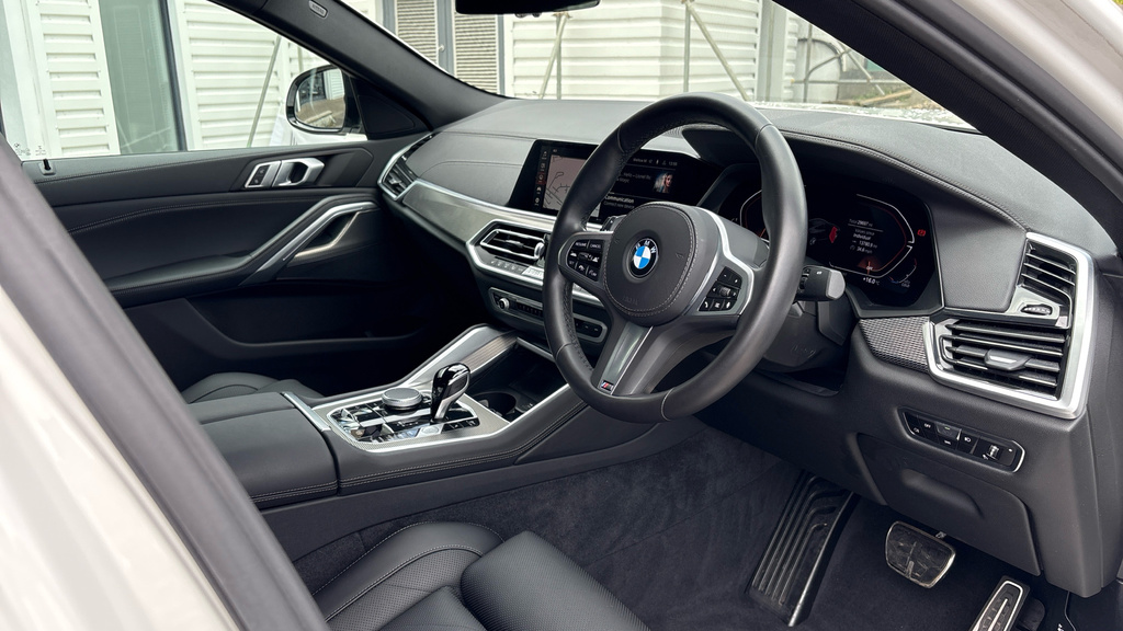 BMW X6 Sports WF72HYU White #6