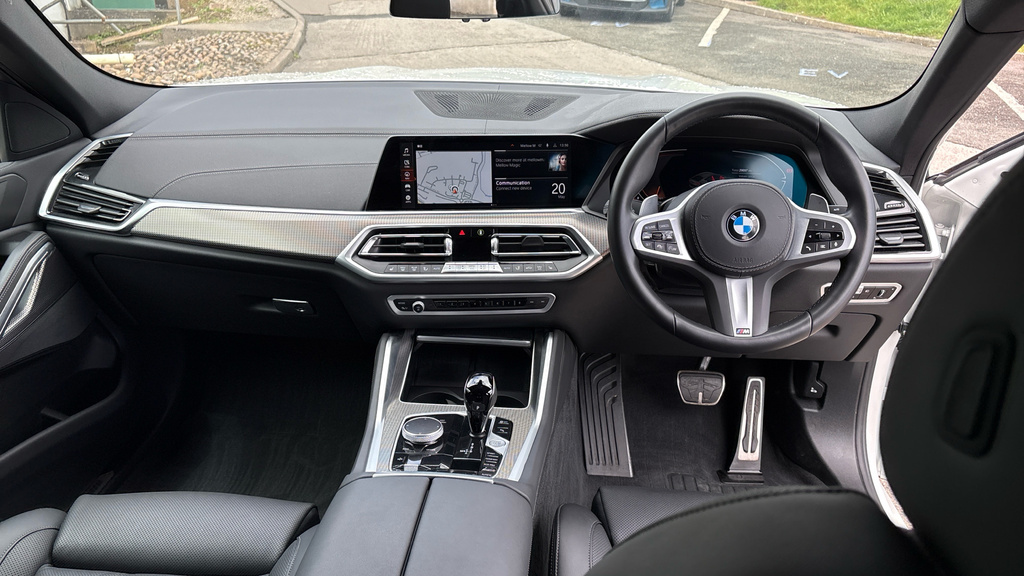 BMW X6 Sports WF72HYU White #4