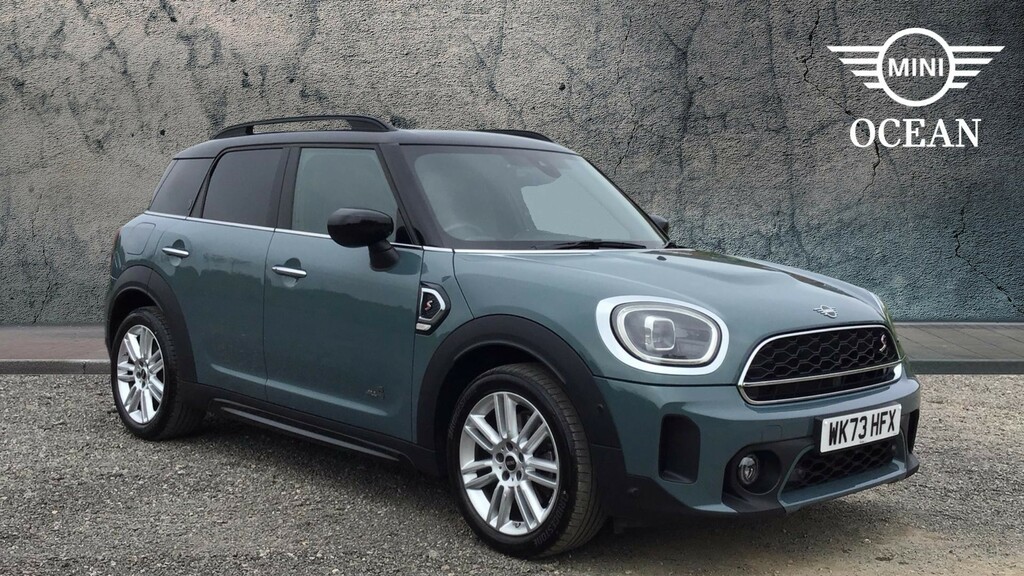 Mini Countryman Petrol Green
