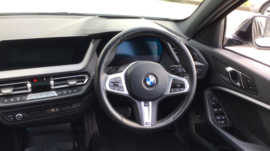 BMW 1 Series Sports WK73ZSN White #5