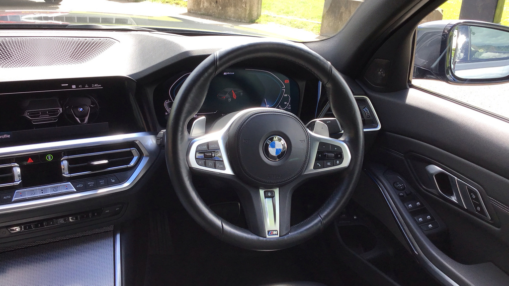 BMW 3 Series 330E M Sport SW21KDJ Grey #5