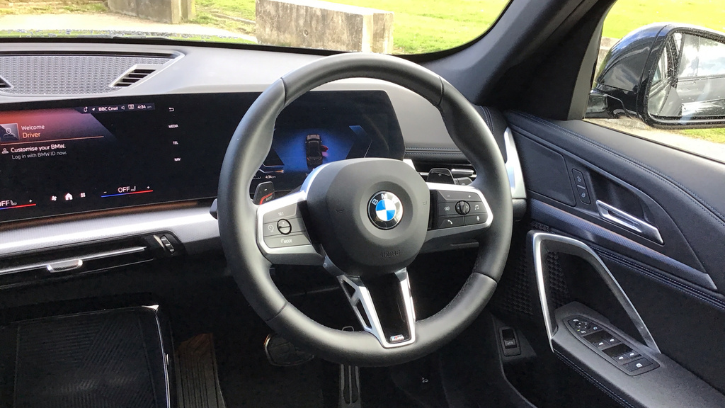 BMW X1 Suv WL24BRX Black #5