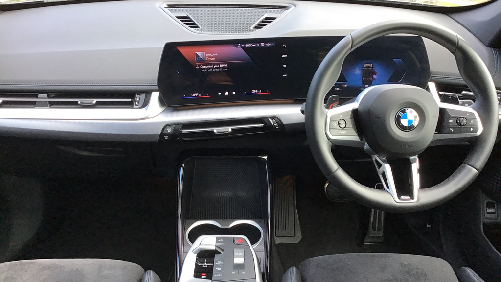 BMW X1 Suv WL24BRX Black #4