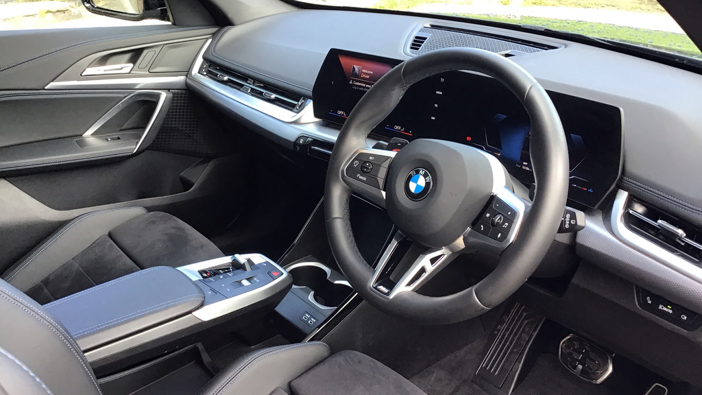 BMW X1 Suv WL24BRX Black #6