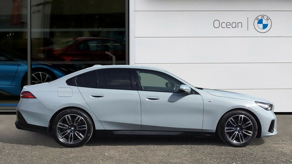 BMW 5 Series Saloon WL24AOG Grey #3
