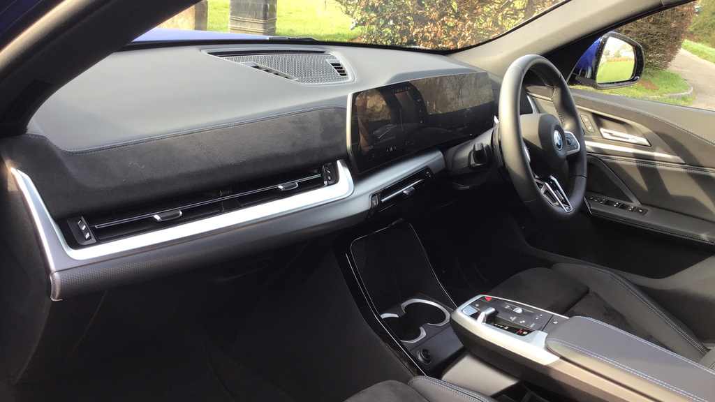 BMW iX2 Suv White #7