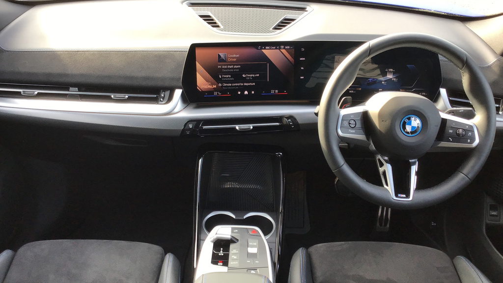 BMW iX2 Suv White #4