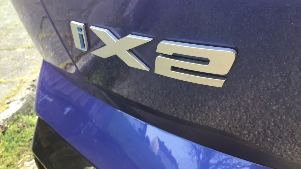 BMW iX2 Suv White #38