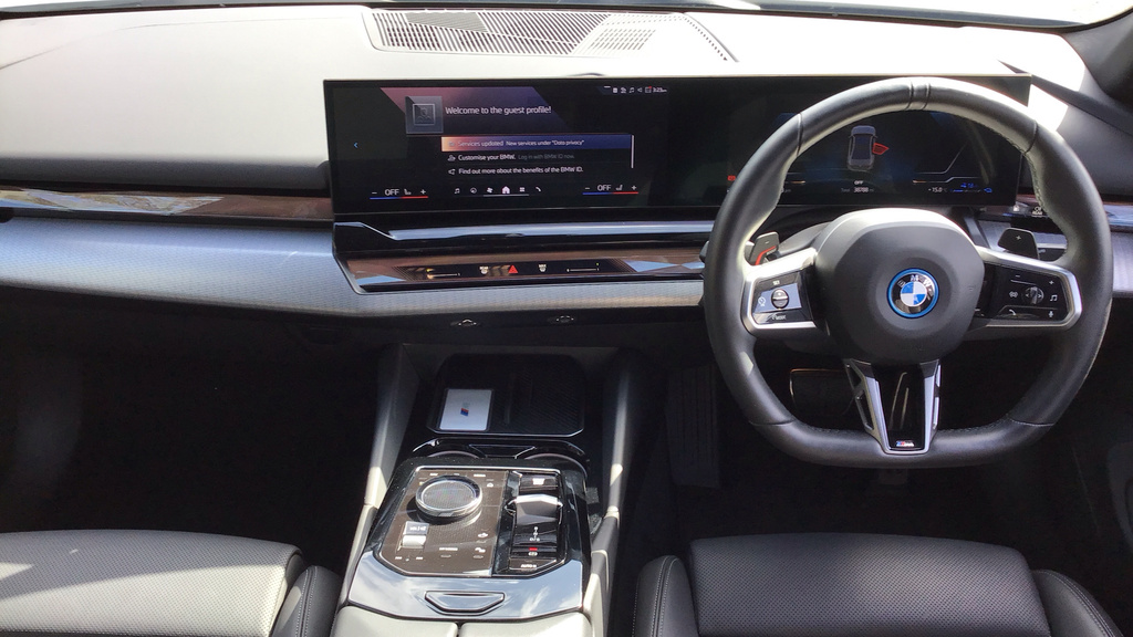BMW 5 Series Saloon WK24ZCZ Grey #4