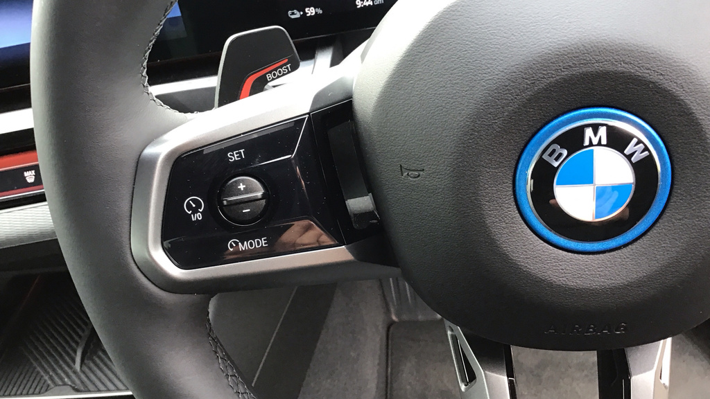 BMW i5 Saloon Grey #17