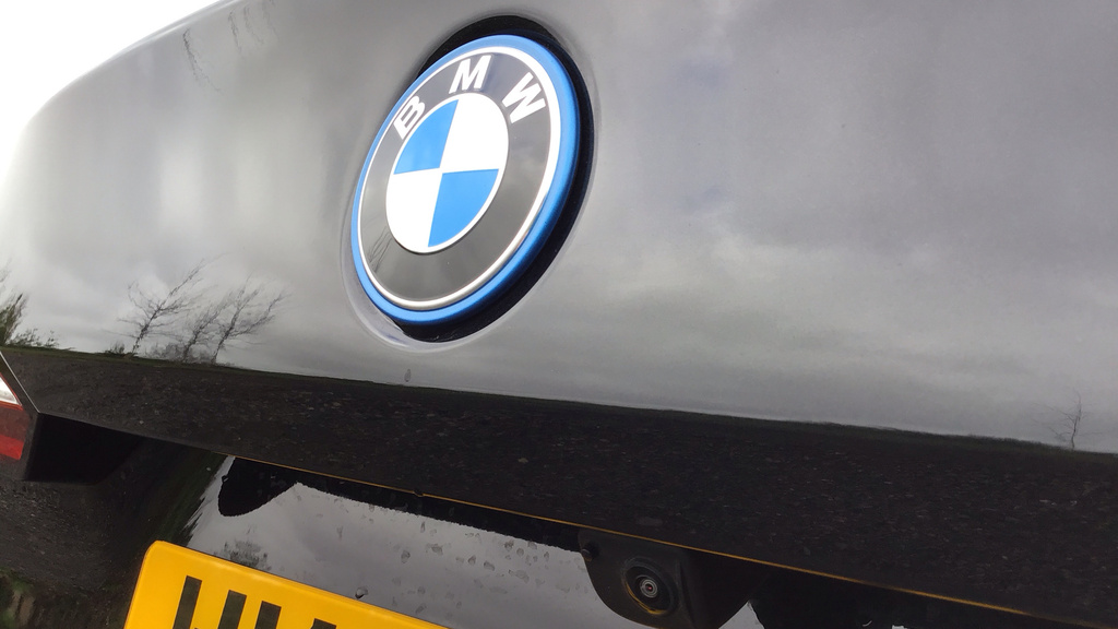 BMW i5 Saloon Grey #40
