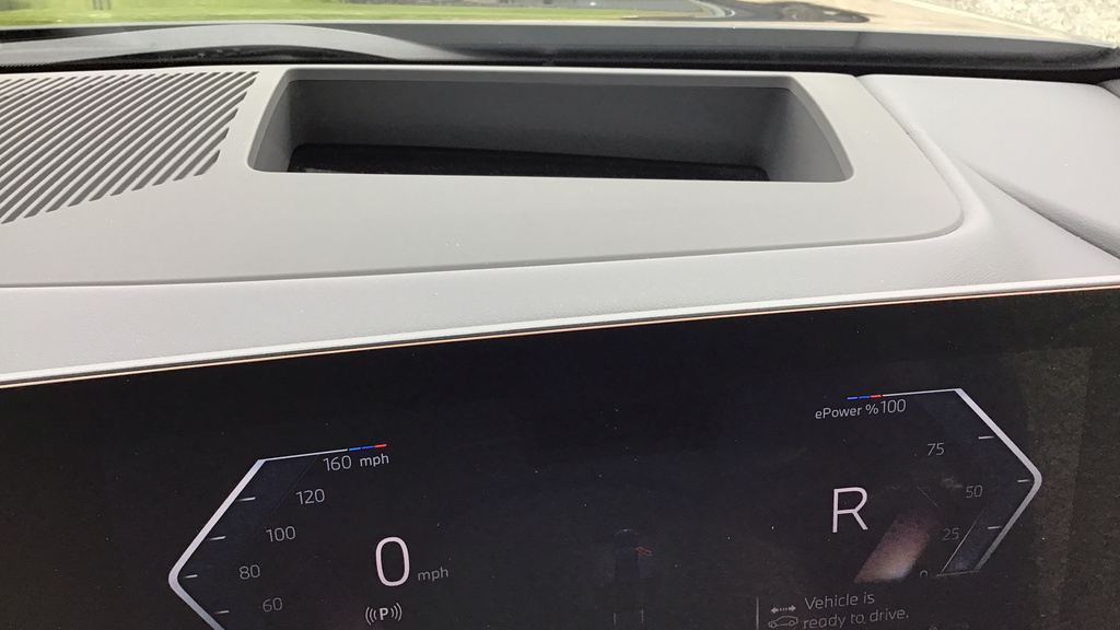 BMW i5 Saloon Grey #26