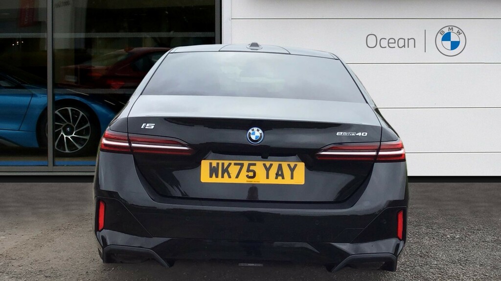 BMW i5 Saloon Grey #15