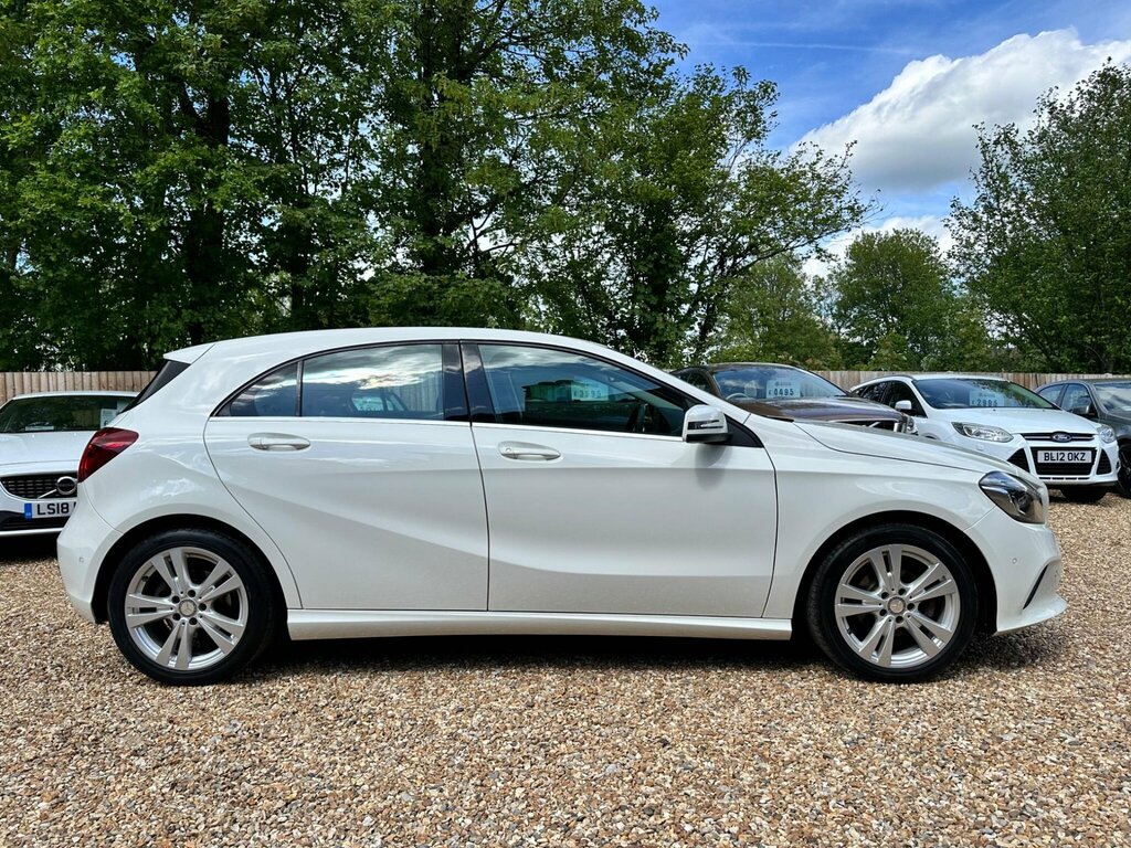 Mercedes-Benz A Class 1.5 A180d Sport Premium Euro 6 Ss DY16NVT White #3
