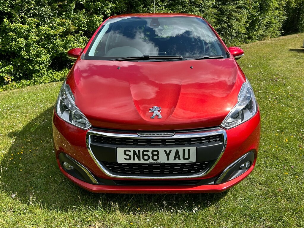 Peugeot 208 1.2 Puretech Signature Hatchback SN68YAU Red #4