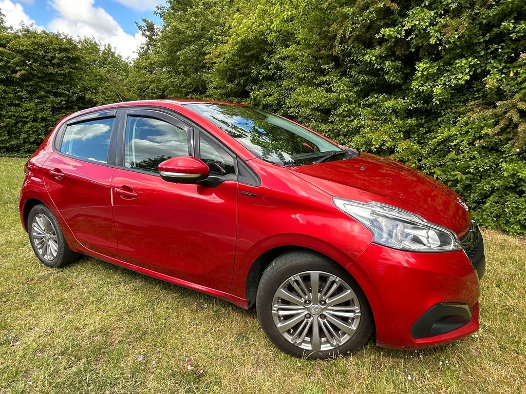 Peugeot 208 1.2 Puretech Signature Hatchback SN68YAU Red #6