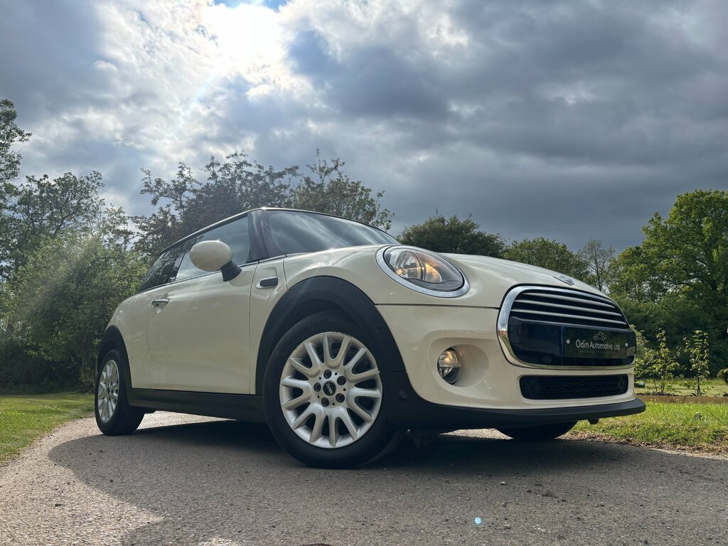 Mini Hatch 1.5 Cooper Hatchback Euro 6 Ss PF15XZA White #2