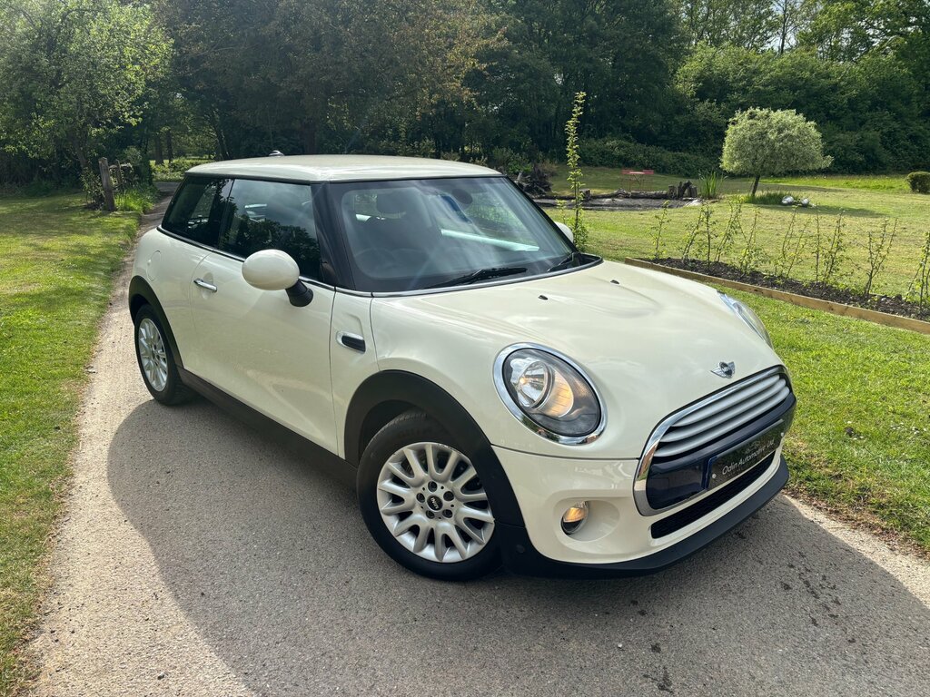 Mini Hatch 1.5 Cooper Hatchback Euro 6 Ss PF15XZA White #3