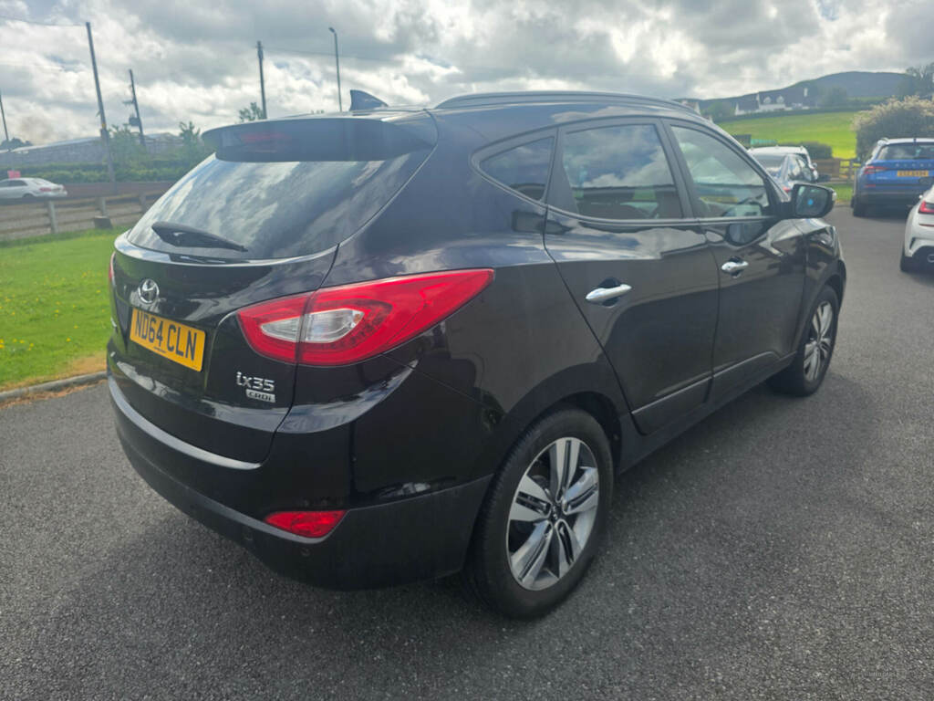 Hyundai Ix35 1.7 Crdi Blue Drive Premium Leather 2Wd ND64CLN Black #2