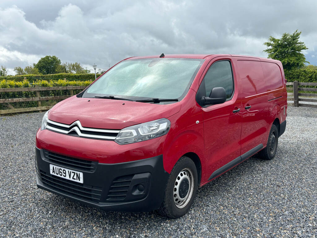 Citroen Dispatch 1400 2.0 Bluehdi 120 Van Enterprise AU69VZN Red #2