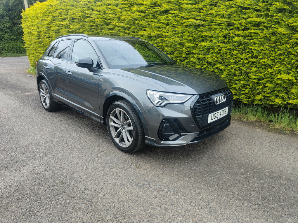 Audi Q3 S Line Black Edition 35 Tdi #3