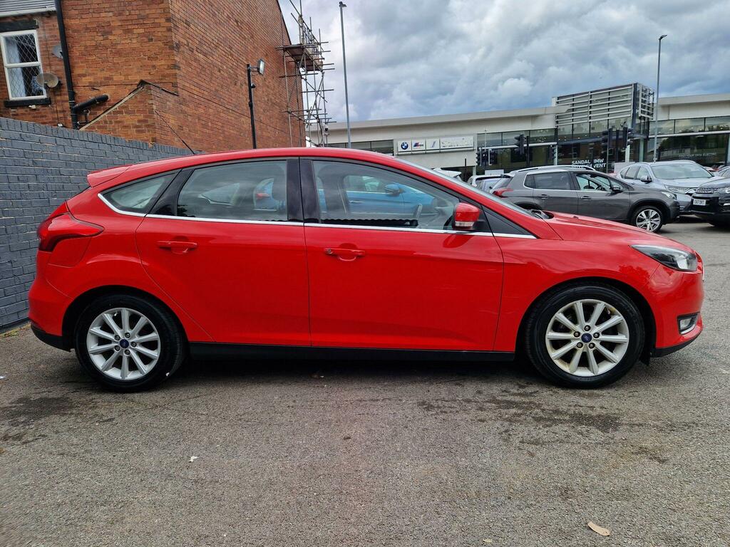 Ford Focus 1.0T Ecoboost Titanium Euro 6 Ss PJ16UJU Red #6