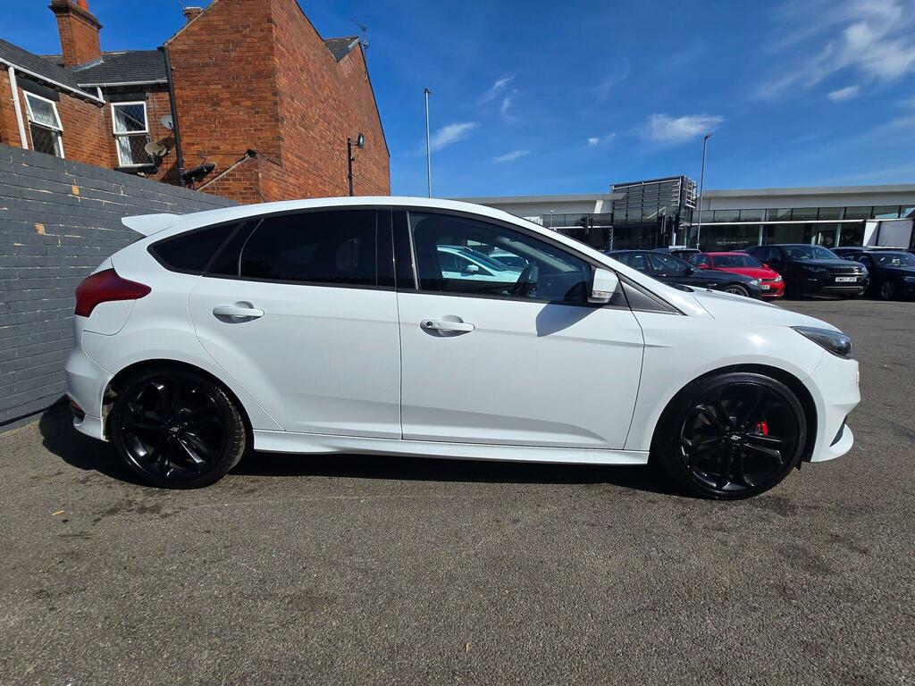 Ford Focus 2.0T Ecoboost St-3 Euro 6 Ss CA16OSK White #6