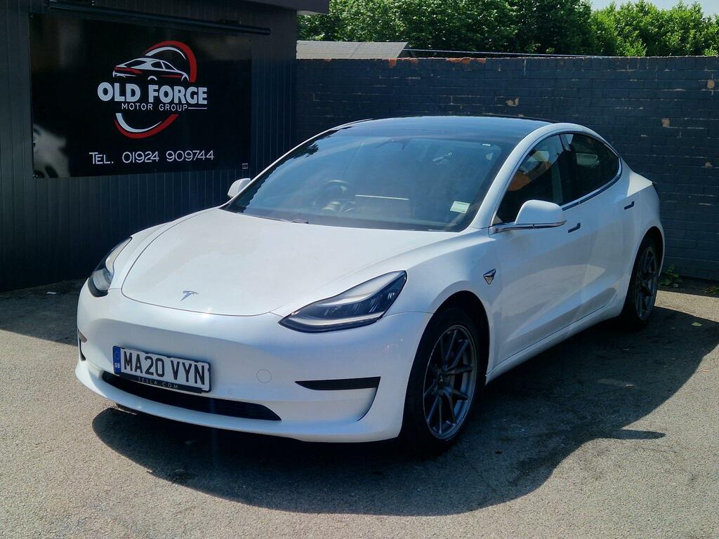 Tesla Model 3 Standard Range Plus Rwd White