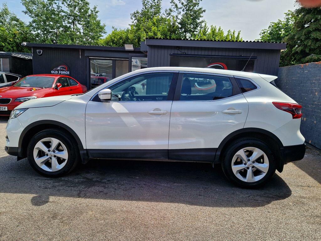 Nissan Qashqai 1.2 Dig-t Acenta Euro 6 Ss SE18VHL White #5