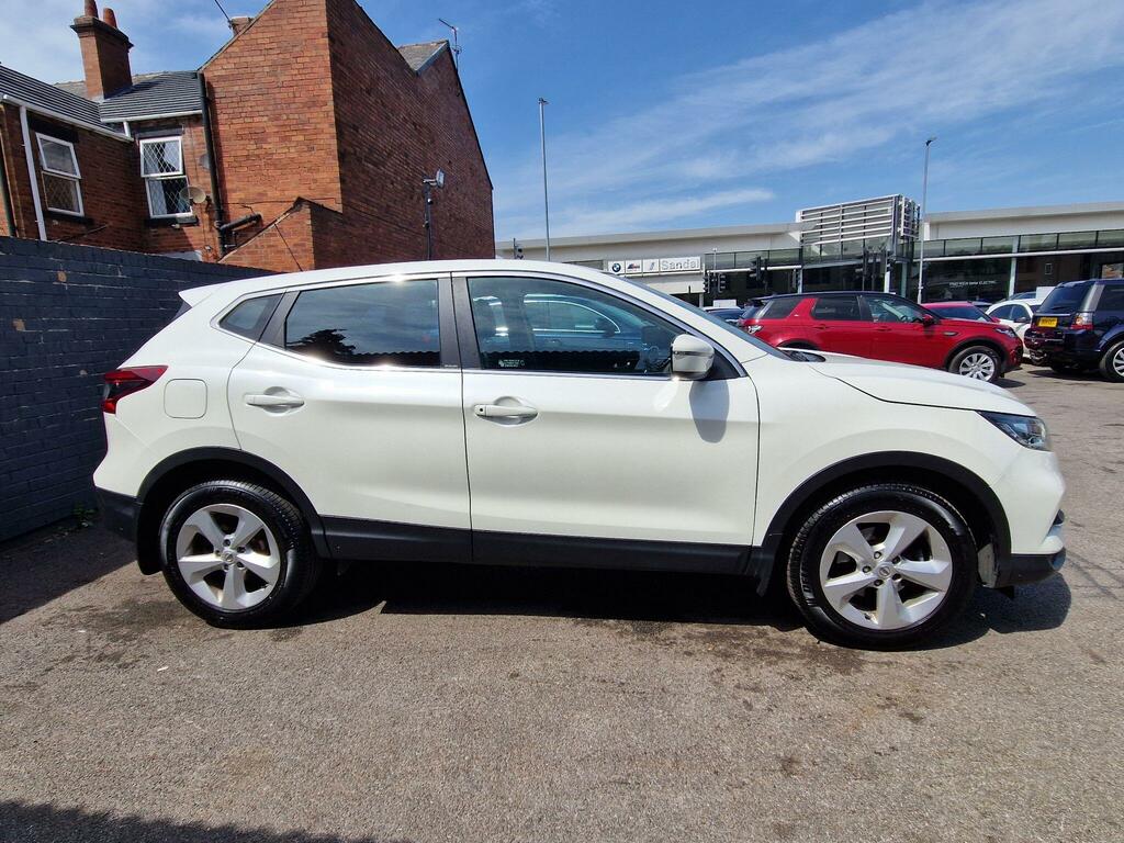 Nissan Qashqai 1.2 Dig-t Acenta Euro 6 Ss SE18VHL White #6