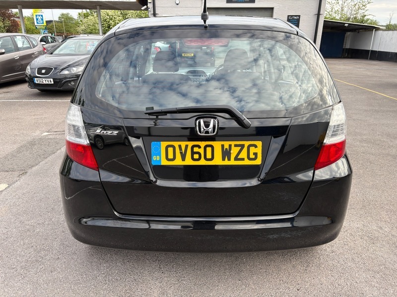 Honda Jazz I-vtec Es OV60WZG Black #6
