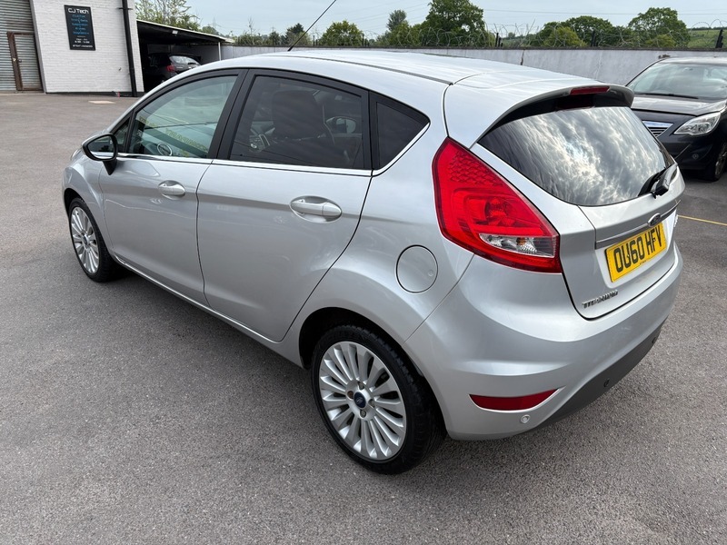 Ford Fiesta Titanium Automatic OU60HFV Silver #5