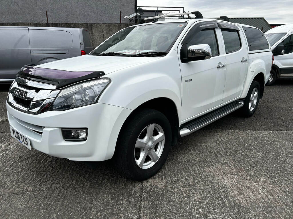 Isuzu D-Max 2.5Td Yukon Double Cab 4X4 White #2