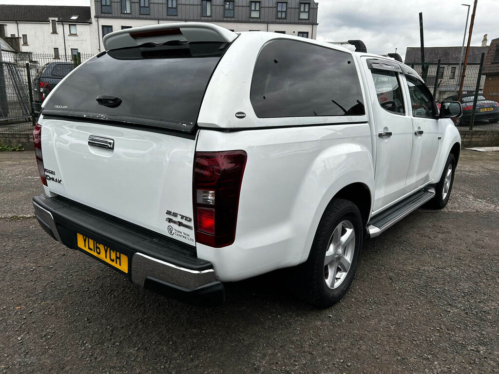 Isuzu D-Max 2.5Td Yukon Double Cab 4X4 White #3