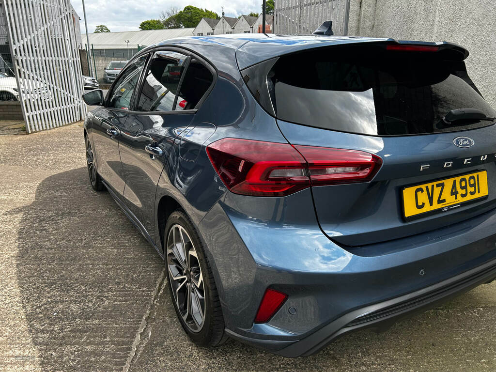 Ford Focus 1.5 Ecoblue St-line Vignale Blue #4