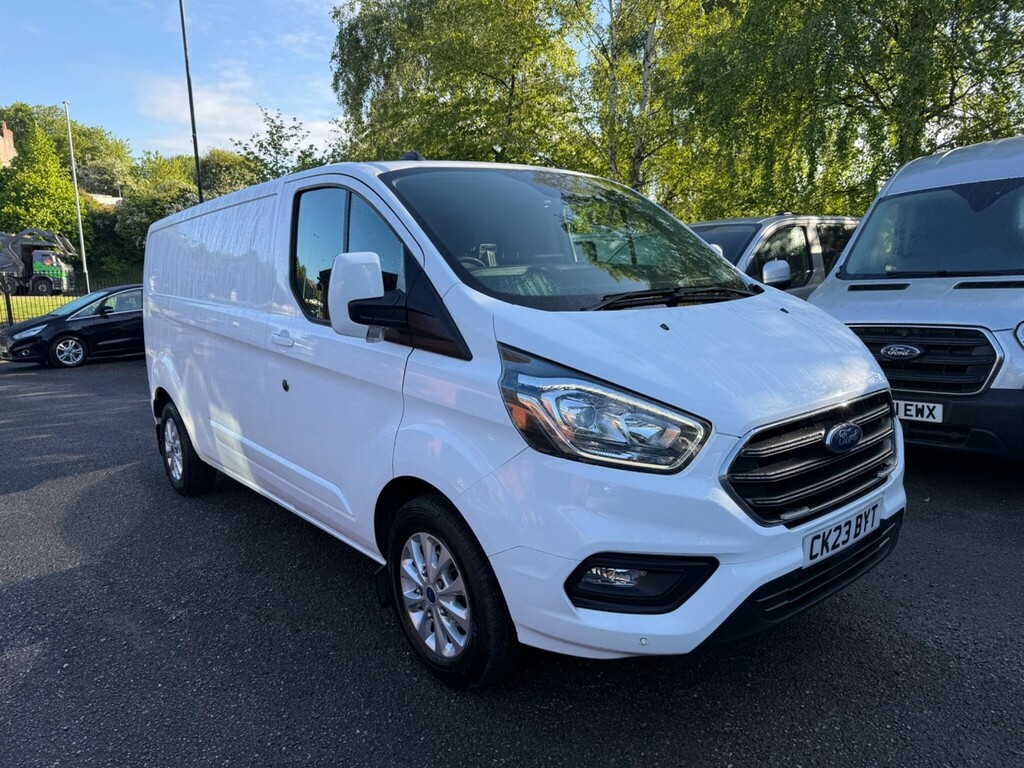 Ford Transit Custom Mpv White