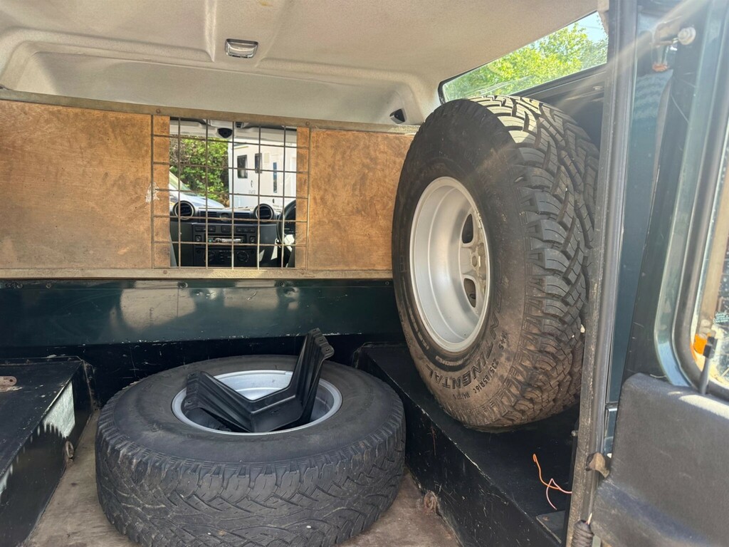 Land Rover Defender 90 Suv PX14ZWD Green #6