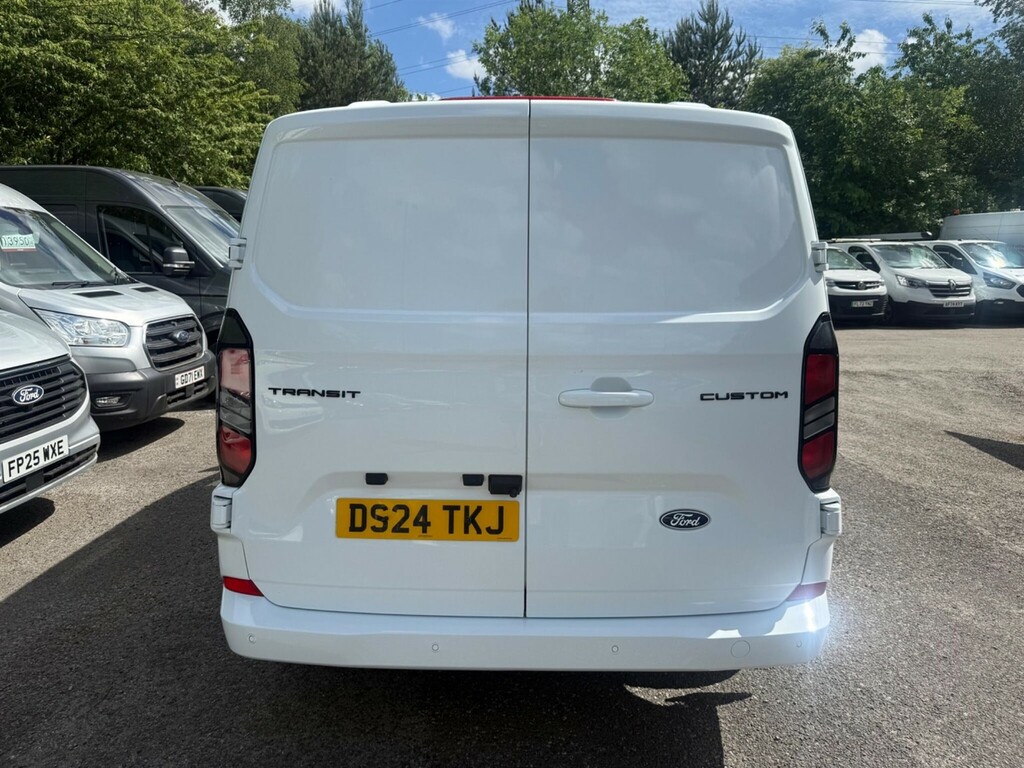 Ford Transit Custom Mpv DS24TKJ White #5
