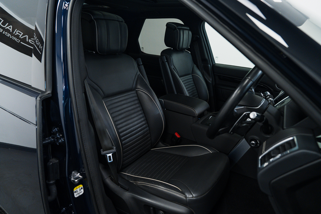 Land Rover Discovery 3 Petrol Blue