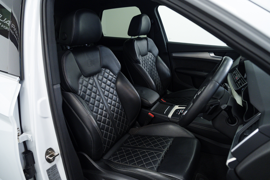 Audi SQ5 Petrol White