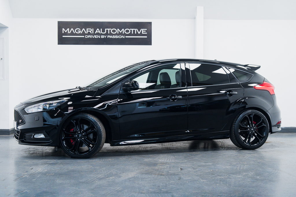 Ford Focus Petrol YR18TXM Black #4